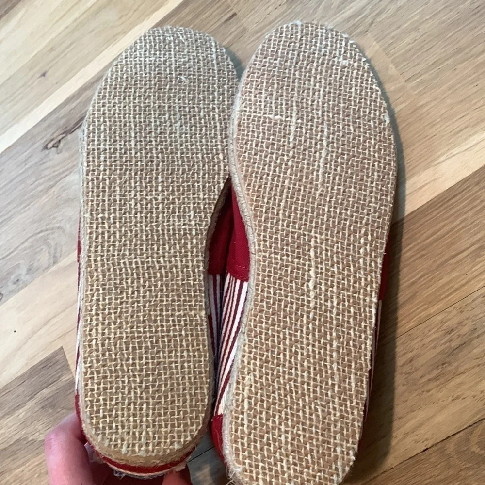Toms Canvas Alpargata Rope Espadrille Slip-On Shoe Red w/ Stripes Women’s 10M